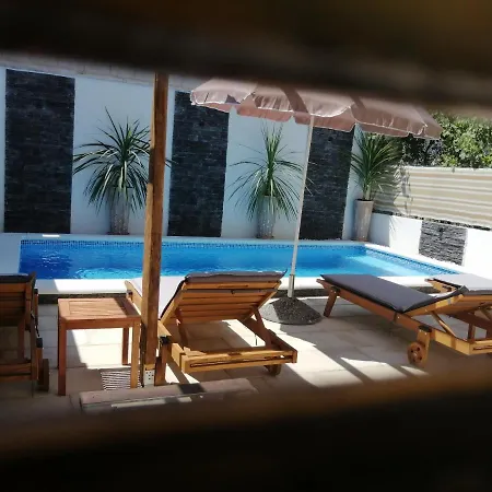 Apartmán Rustica With Exclusive Use Of The Pool-ground Floor Zadar