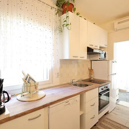 Rustica With Exclusive Use Of The Pool-ground Floor شقة زادار