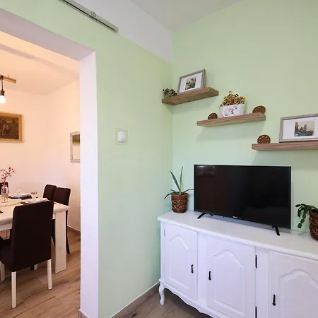 Apartmán Rustica With Exclusive Use Of The Pool-ground Floor *