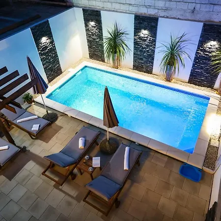 Rustica With Exclusive Use Of The Pool-ground Floor Zadar