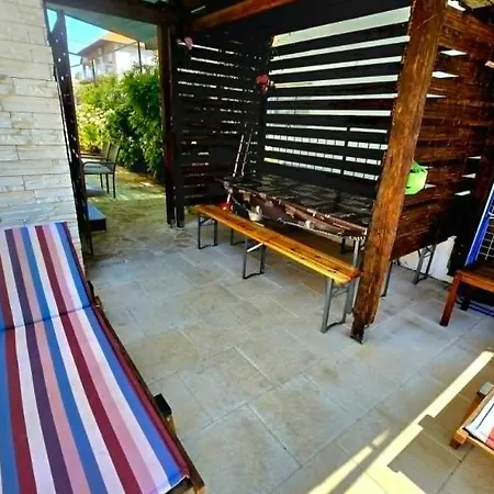 Rustica With Exclusive Use Of The Pool-ground Floor דירה זאדאר