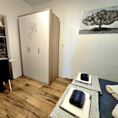 Rustica With Exclusive Use Of The Pool-ground Floor Appartement