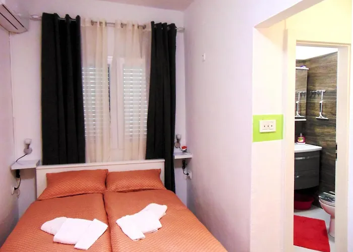 Rustica With Exclusive Use Of The Pool-ground Floor Lejlighed Zadar